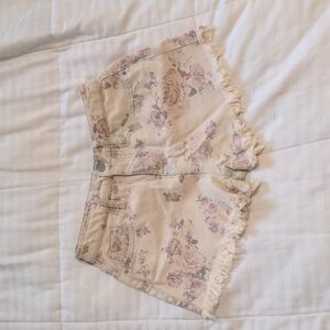 𝅺mossimo highrise raw edge faded floral print short